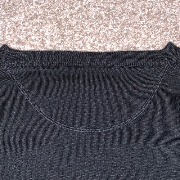 Classic Men’s Lacoste Sweater - Picture 7 of 7